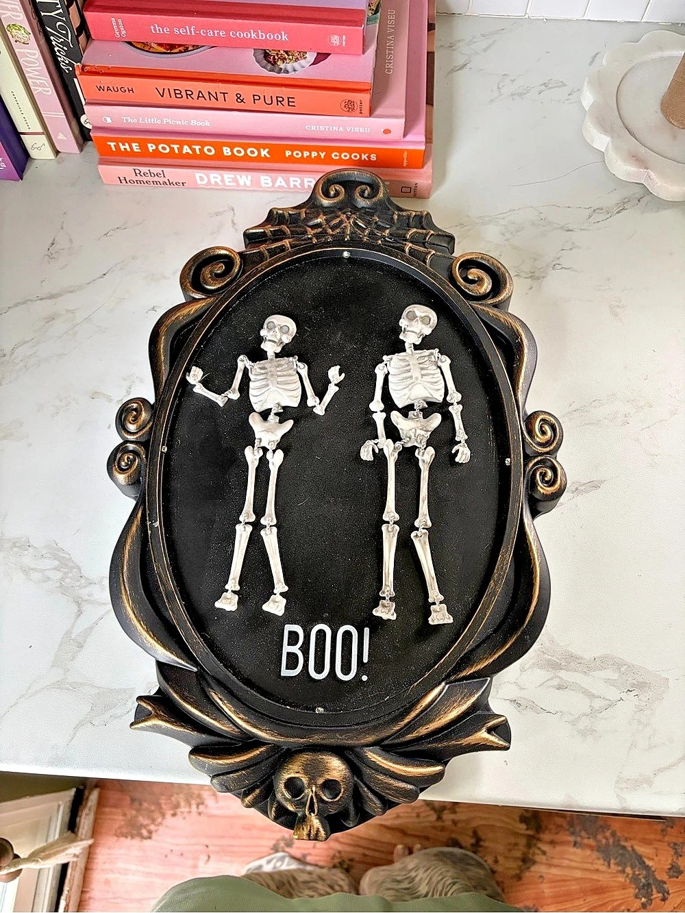 Hyde & EEK! Boutique Animated Faded Skeleton in Frame Halloween Decorative Prop